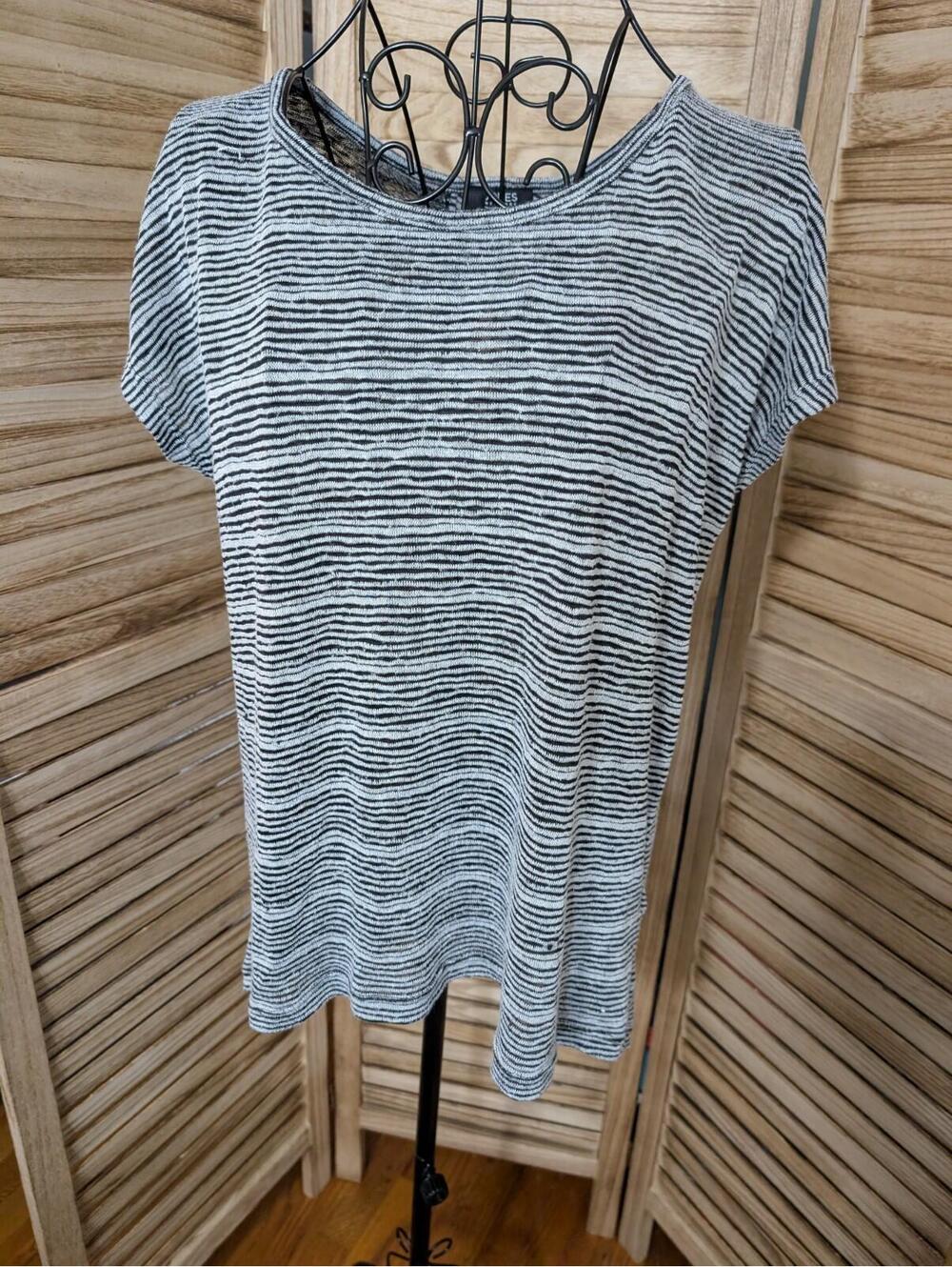 Jones New York Top Women's Medium Scoop-Neck Striped Top Short Sleeve Blouse